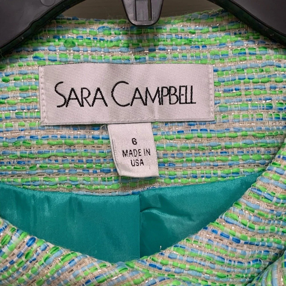 Sara Campbell Green Textured Coat with Embellished Buttons - Picture 4 of 4